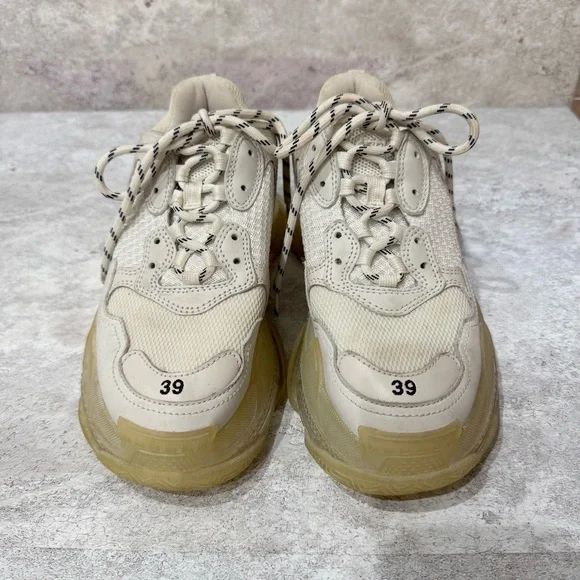 Womens Balenciaga Triple S Clear Sole in Beige/ Cream